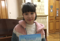 Поздравляем ученицу ДМШ № 1 г. Пензы Еву Правдину с высоким результатом на VI Международном конкурсе пианистов «Светозарная Казань»!
