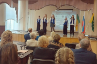 Участницы вокального ансамбля «Домисолька» открыли V региональный конкурс проектных и исследовательских работ «Высший пилотаж – Пенза»